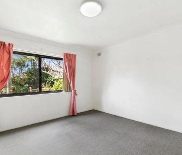 Spacious One-Bedroom Flat - Photo 2