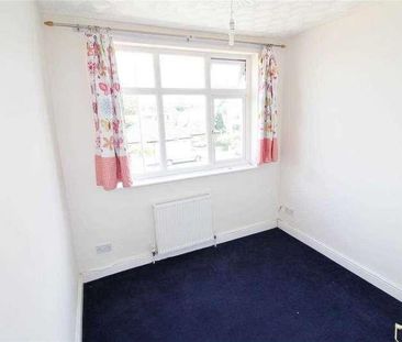 Badminton Road,downend, BS16 - Photo 4