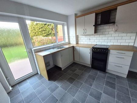 3 bedroom property to rent - Photo 4