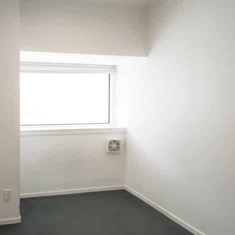 Modern Studio Apartment – Prime Te Aro Location! - Photo 1
