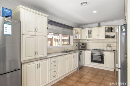 Cosy and neat three bedroom house in quiet and convenient location - Photo 2