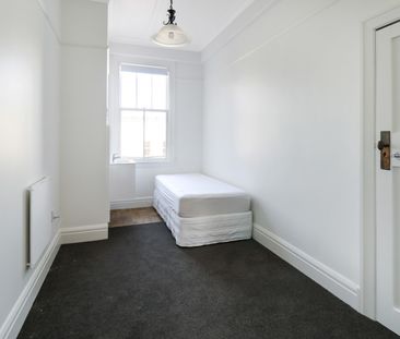 Petone Living - Photo 2