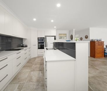 Easy, Accessible Living Close to Sovereign Town Centre - Photo 6