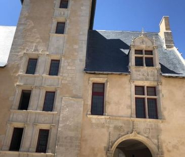 T2 POITIERS – Hôtel d’Etissac – 48.8 m² - Photo 2