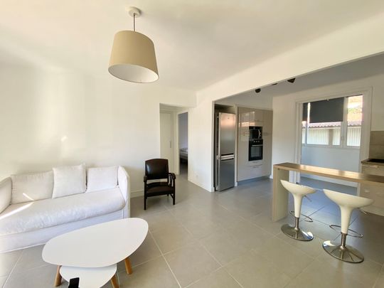 Location Appartement 3 pièces 56m² CASSIS 13260 - Photo 1