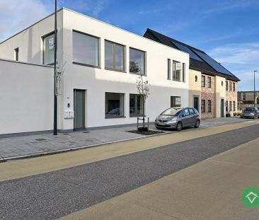 Volledig gerenoveerd gelijkvloers appartement in nostalgische liggi... - Photo 3