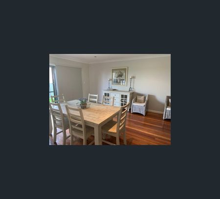 11 Boulevard Place, Tamworth, NSW 2340 - Photo 4