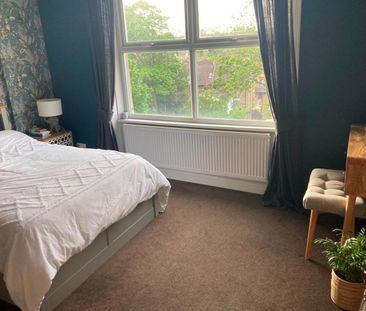 1 Bed Flat, Broxholm Road, SE27 - Photo 1