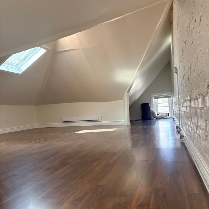 550 James Street North apartment — Hamilton, ON (3-Bedroom) - 3 Bedroom - Photo 1