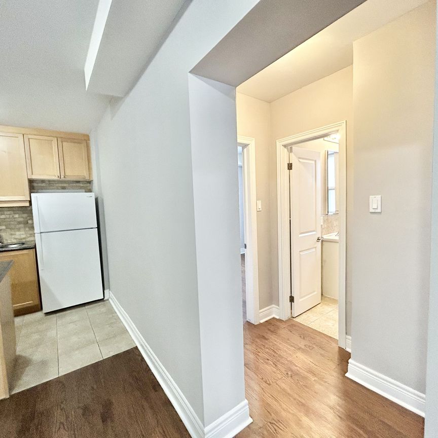 For Lease - 90 Twenty Fifth Street Unit# 12, Toronto, Ontario - Photo 1