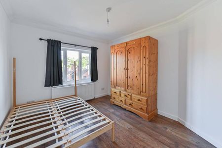 4 bedroom terraced house to rent - Photo 3