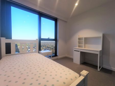 Luxury Living in the Heart of Box Hill&excl; - Photo 4