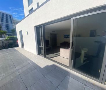 2/20 Esplanade, Sumner, NZ 8081 - Photo 1