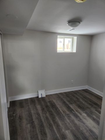 For Lease - 4 Stanley Court Unit# Basement unit, Brampton, Ontario - Photo 3