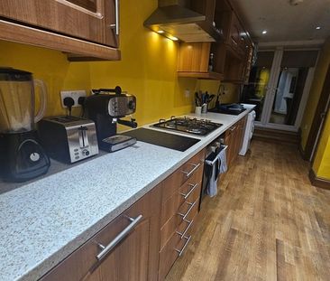 Room in a Shared House, Scales Road, N17 - Photo 1