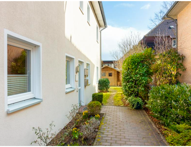 Helle und moderne 3,5 Zimmerwohnung im Dichterviertel - Photo 1