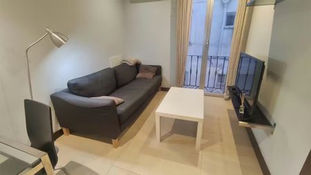 Calle de Fuencarral, Madrid, Community of Madrid 28010 - Photo 3