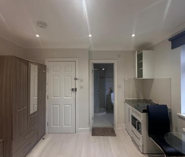 Studio to rent - Photo 4