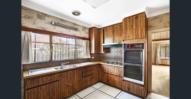 Spacious 4 bedder In Reservoir - Photo 1