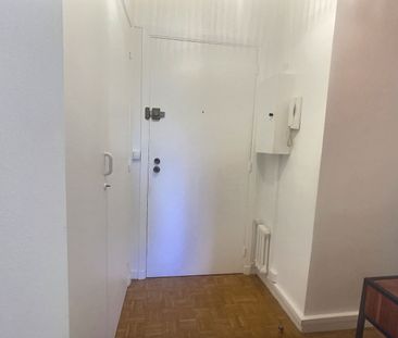 Location Appartement 1 pièce 28m² - Photo 3