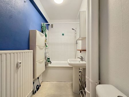 Location Appartement 1 pièce 32m² - Photo 2