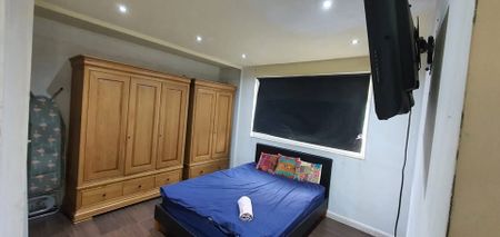 3 Bed Semi-Detached House, Birds Nest Avenue, LE3 - Photo 3