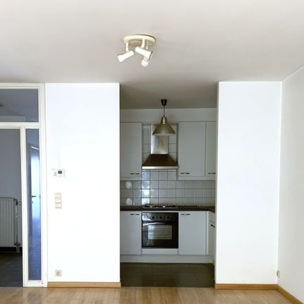 Appartement te huur - Photo 1