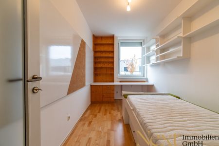 Gemütliche 3-Zimmer-Wohnung mit Eigengarten und Tiefgaragenparkplatz in Leonding-Zentrum zu vermieten! - Photo 2