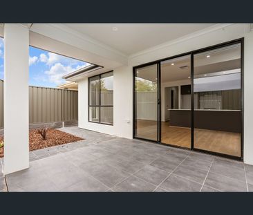 27 Horgan Circuit, Seaford Heights, SA 5169 - Photo 4