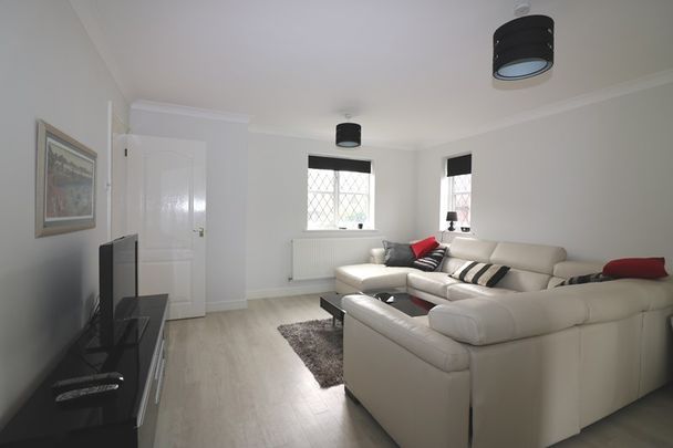 Kingston Avenue, Shoeburyness, Southend-on-Sea, Essex, SS3 8TS - Photo 1