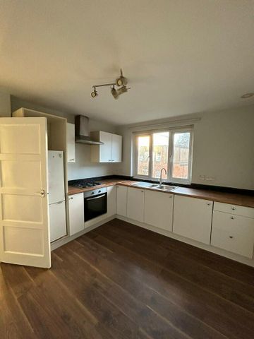 4 bedroom maisonette to rent - Photo 4