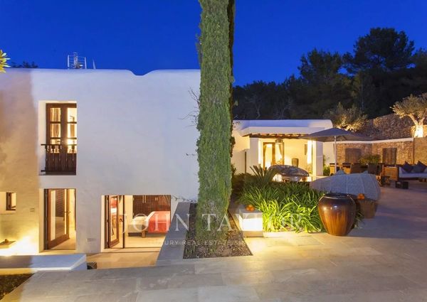 Sant Carles de Peralta, Balearic Islands 07850