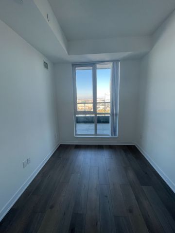 For Lease - 10 Honeycrisp Crescent Unit# 1215, Vaughan, Ontario - Photo 4