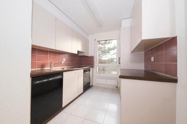 Schöne 4.5-Zimmerwohnung an zentraler Lage - Photo 1