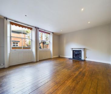 3 bedroom flat to rent - Photo 3