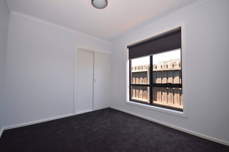 3/48 Eton Street, Preston VIC 3072 - Photo 3