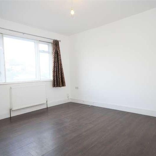 Waverley Road, Harrow, HA2 - Photo 1