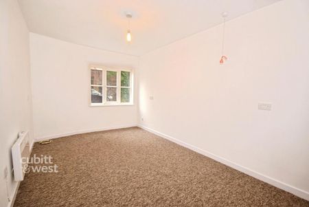 1 bedroom retirement property to rent - Photo 2