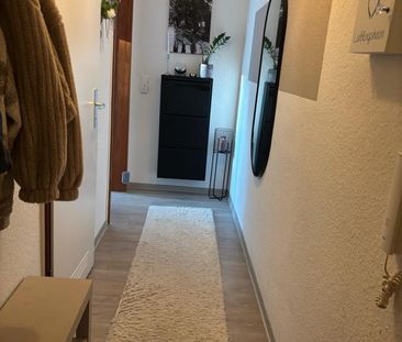 Helle 2,5-Zimmer-Wohnung mit großem Südbalkon - Photo 1