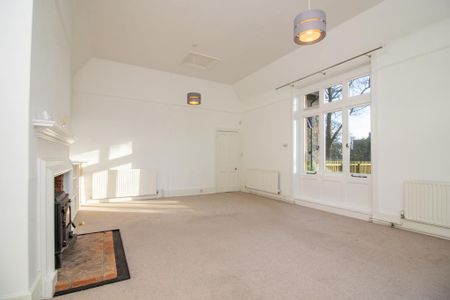 4 bedroom detached house to rent - Photo 4