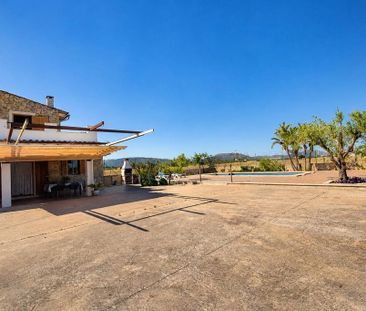 Luxury Farmhouse for rent in Muro, Spain - Photo 4