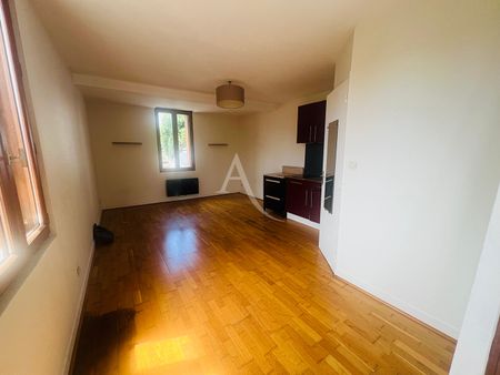 Location Appartement 1 pièce 28m² - Photo 3