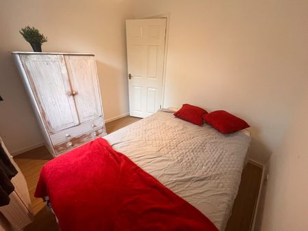 2 Bed Flat, Southcote Road, RG30 - Photo 5