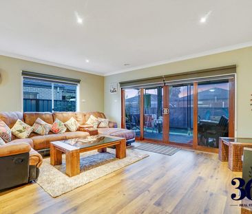 Immaculate 4-Bedroom Family Ex-Display Home with Alfresco & Dual Li... - Photo 4