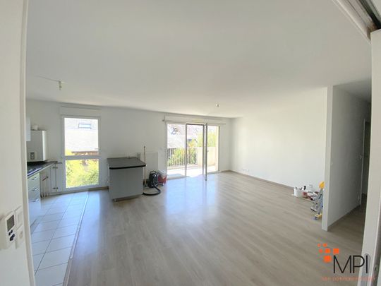 Location Appartement 4 pièces 81m² - Photo 1