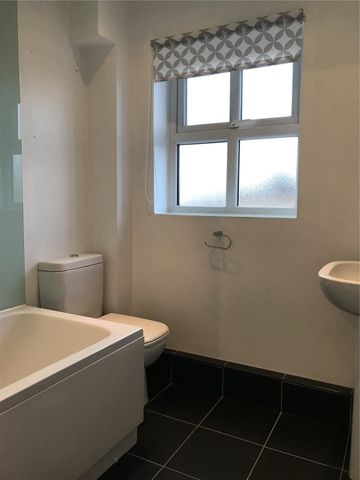 Nash Green, Staplegrove, Taunton, TA2 - Photo 2