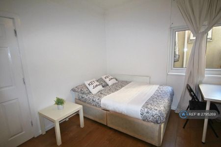 5 bedroom terraced house to rent - Photo 3