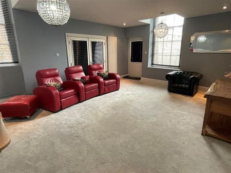 3 bedroom apartment to rent - Photo 3