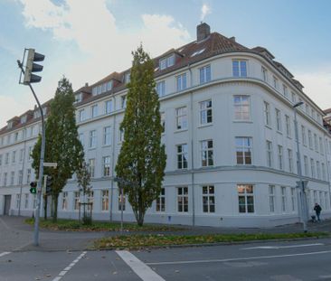 5497 - Sanierte 1-Zimmer-Wohnung in direkter Citylage - gegenüber v... - Photo 1