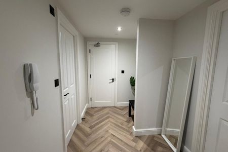 Burlington Place, EASTBOURNE - Photo 2